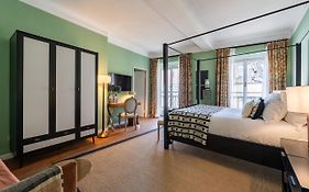 Bagutta Suites - The Couper